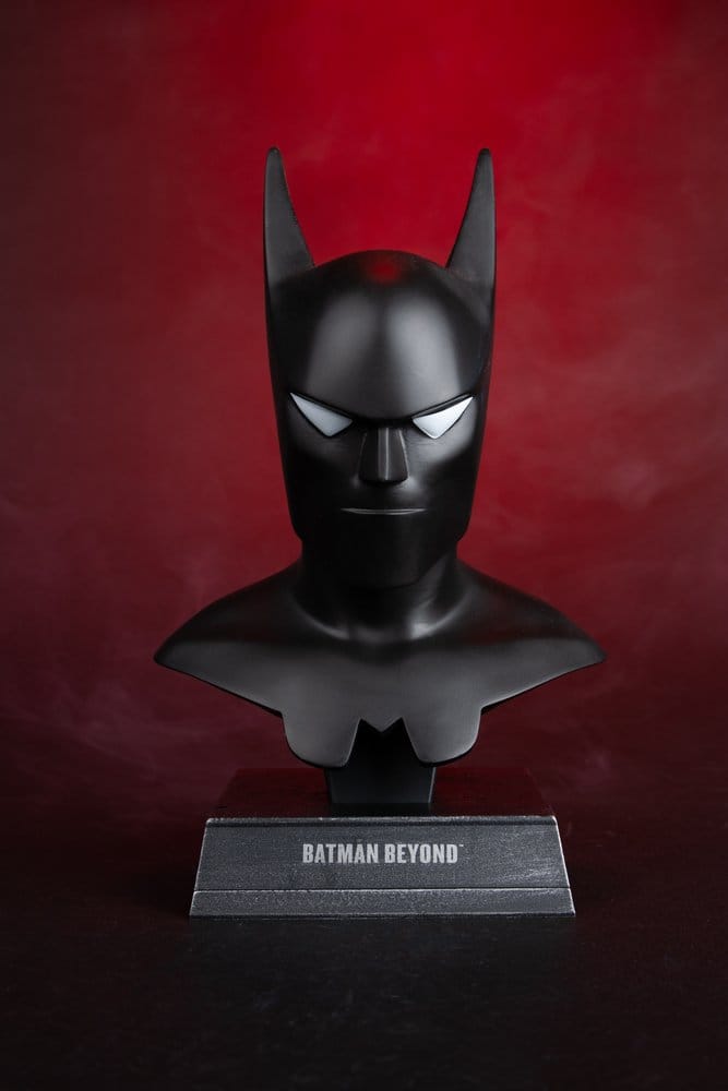 McFarlane Toys DC Direct Batman Cowl 1/3 Prop Replik