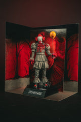 McFarlane Toys Es Welcome To Derry Pennywise Movie Maniacs (Bloody) Figur
