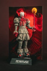 McFarlane Toys Es Welcome To Derry Pennywise Movie Maniacs (Bloody) Figur