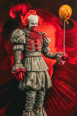 McFarlane Toys Es Welcome To Derry Pennywise Movie Maniacs (Bloody) Figur