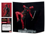 McFarlane Toys Marvel Studios Deadpool (Deadpool & Wolverine) (Gold Label) 1/10 Statue