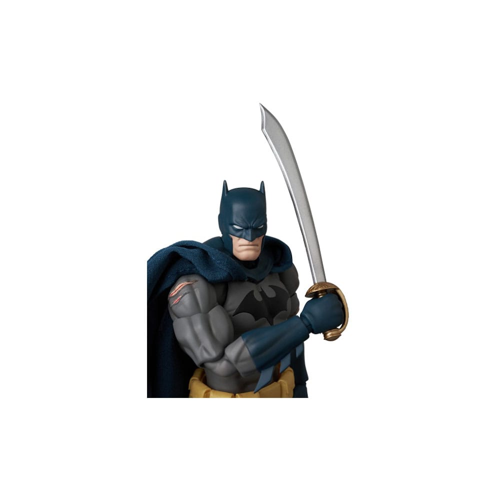 Medicom DC Comics Batman Damage Ver. (Batman Hush Ver.) MAFEX Actionfigur