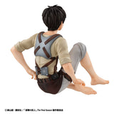Megahouse Attack On Titan G.E.M. Series Eren Yeager & Squad Captain Levi Palm Size Figuren