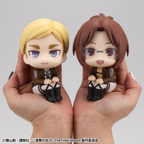 Megahouse Attack On Titan Look Up Hange Zoe & Erwin Smith Statuen