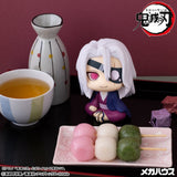 Megahouse Demon Slayer Kimetsu no Yaiba Look Up Tengen Uzui Otobashira Ver. 11 cm Figur