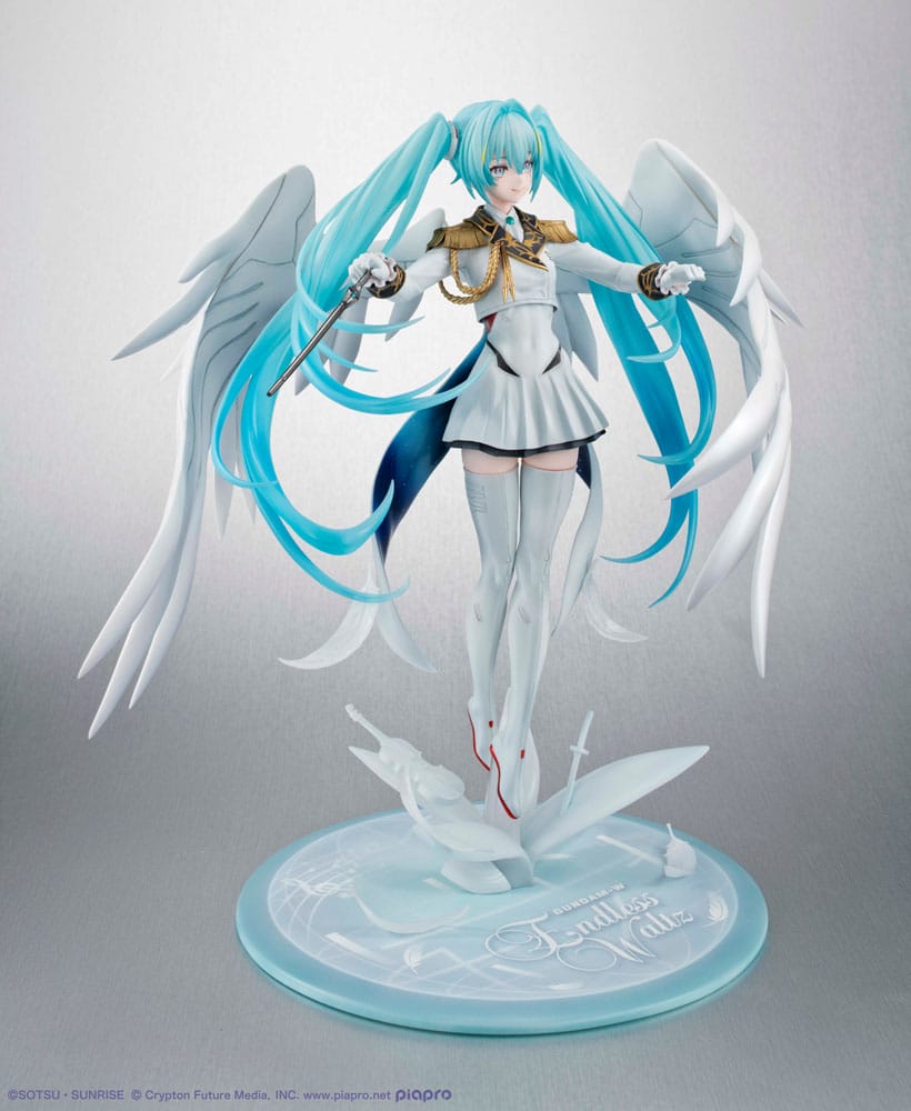 Megahouse Mobile Suit Gundam x Hatsune Miku Wing Gundam Zero EW 45th Anniversary Lucrea Statue