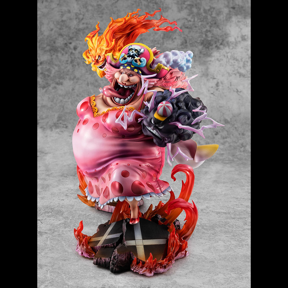 Megahouse One Piece Great Pirate Big Mom Charlotte Linlin P.O.P Statue