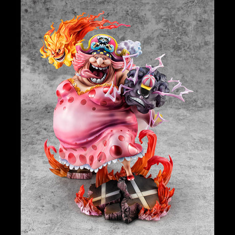 Megahouse One Piece Great Pirate Big Mom Charlotte Linlin P.O.P Statue