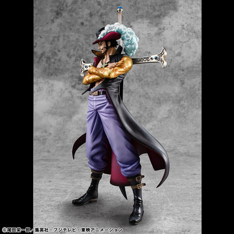 Megahouse One Piece P.O.P SA-MAXIMUM Hawk Eye Dracule Mihawk Ver. R Statue