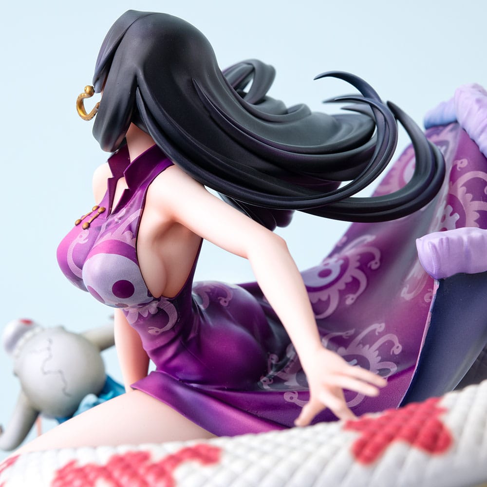 Megahouse One Piece Pirate Empress Boa Hancock P.O.P A-Maximum Statue