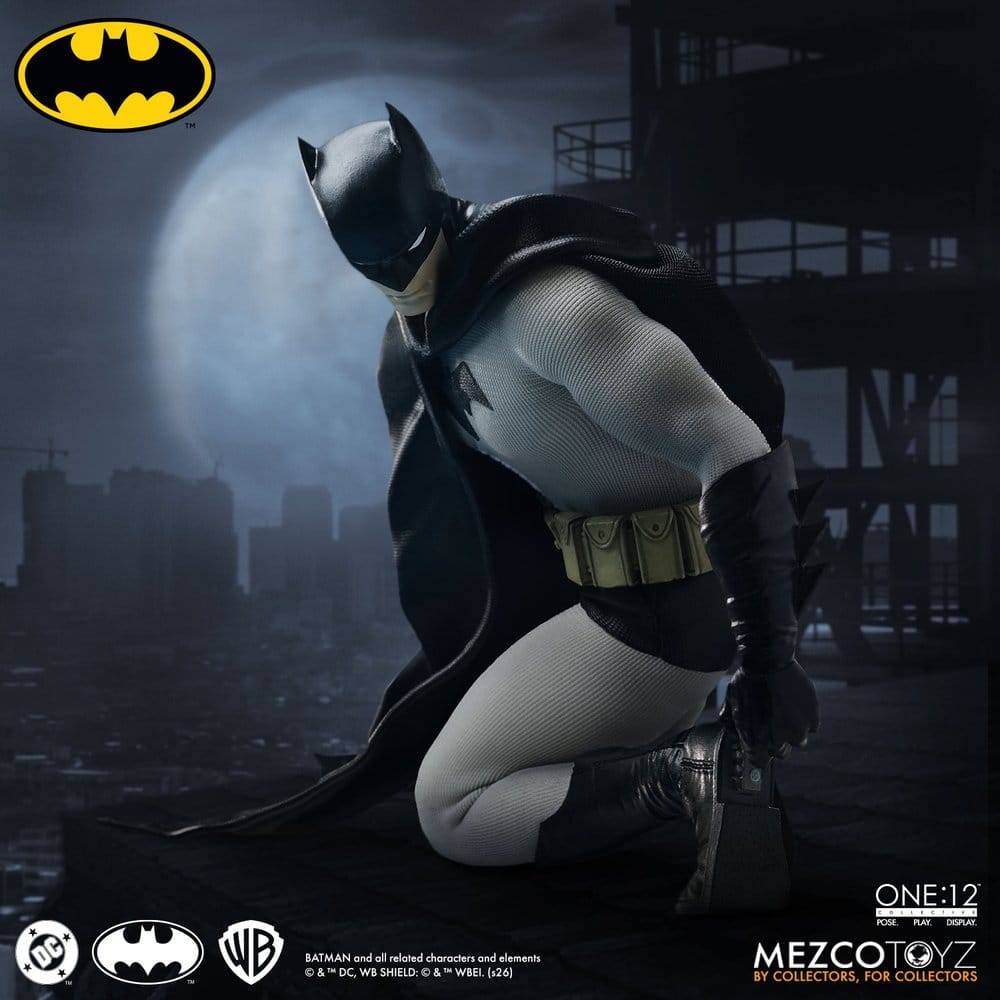 Mezco Toys DC Comics Batman Year One 1/12 Actionfigur