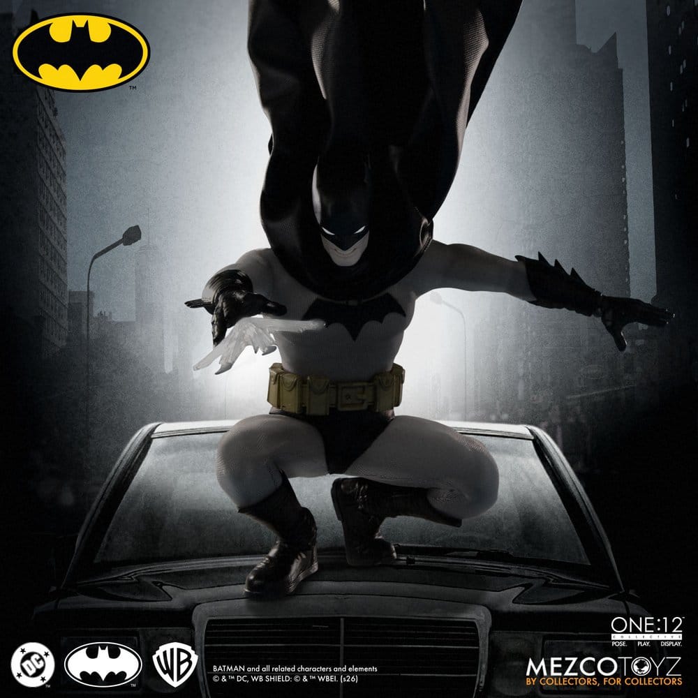 Mezco Toys DC Comics Batman Year One 1/12 Actionfigur