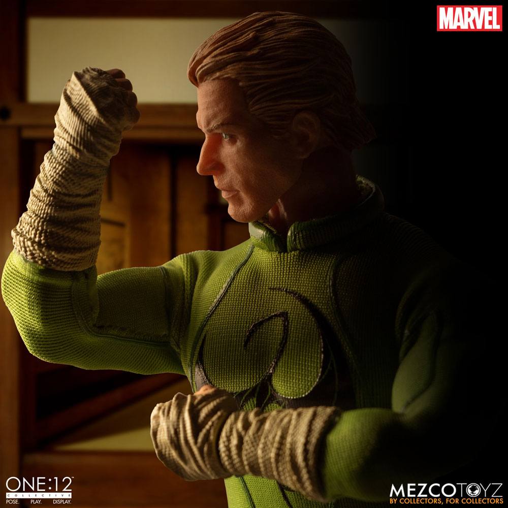 Mezco Toys Marvel Comics Iron Fist One:12 Collective 1/12 Actionfigur