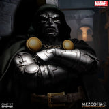 Mezco Toys Marvel Doctor Doom 1/12 Actionfigur