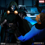 Mezco Toys Marvel Doctor Doom 1/12 Actionfigur