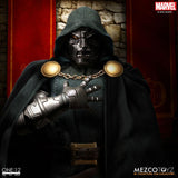 Mezco Toys Marvel Doctor Doom 1/12 Actionfigur