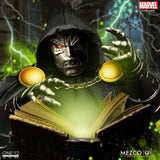 Mezco Toys Marvel Doctor Doom 1/12 Actionfigur