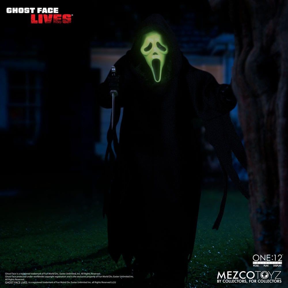 Mezco Toys Scream - Ghost Face One:12 16 cm Actionfigur