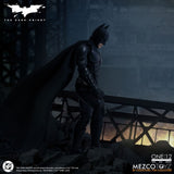 Mezco Toys The Dark Knight Batman 1/12 Actionfigur
