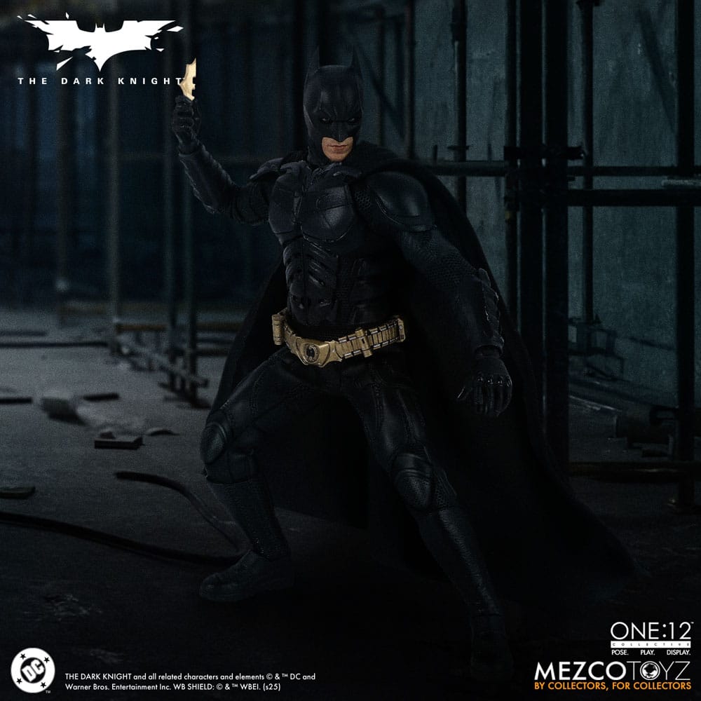 Mezco Toys The Dark Knight Batman 1/12 Actionfigur