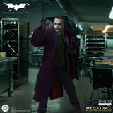 Mezco Toys The Dark Knight Joker 1/12 Actionfigur