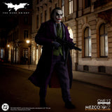 Mezco Toys The Dark Knight Joker 1/12 Actionfigur