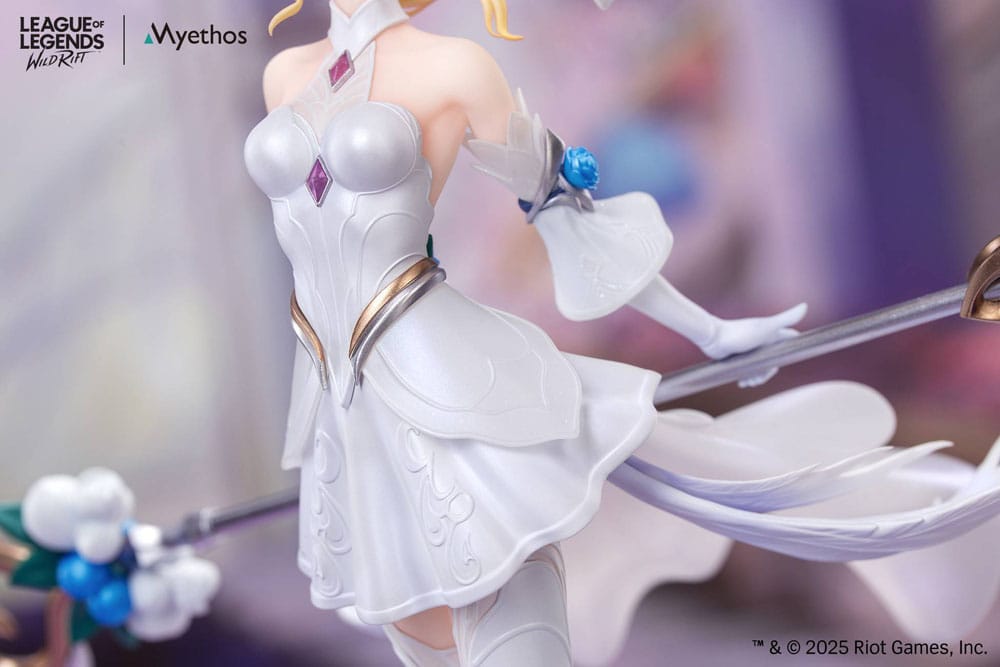 Myethos League of Legends Gift+ Lux (Crystal Rose Ver.) 1/8 Statue