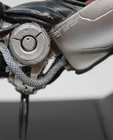 Neamedia Icons Cyberpunk Edgerunners Silverhand Arm Replik