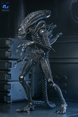 NECA Aliens Ultimate Actionfigur Warrior (1986) Xenomorph Black (40th Anniversary) 23 cm