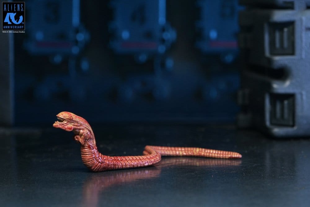 NECA Aliens Ultimate Actionfigur Warrior (1986) Xenomorph Black (40th Anniversary) 23 cm