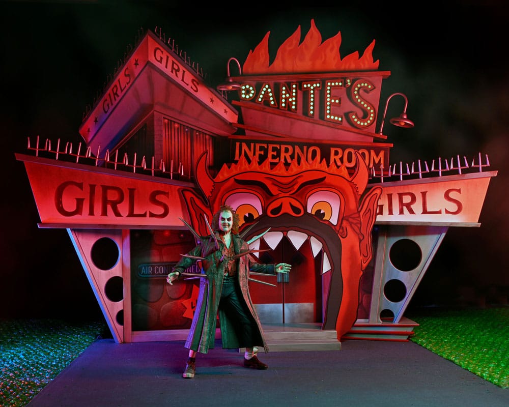 NECA Beetlejuice (1988) Diorama Trenchcoat with Spikes Inferno Room Deluxe Set
