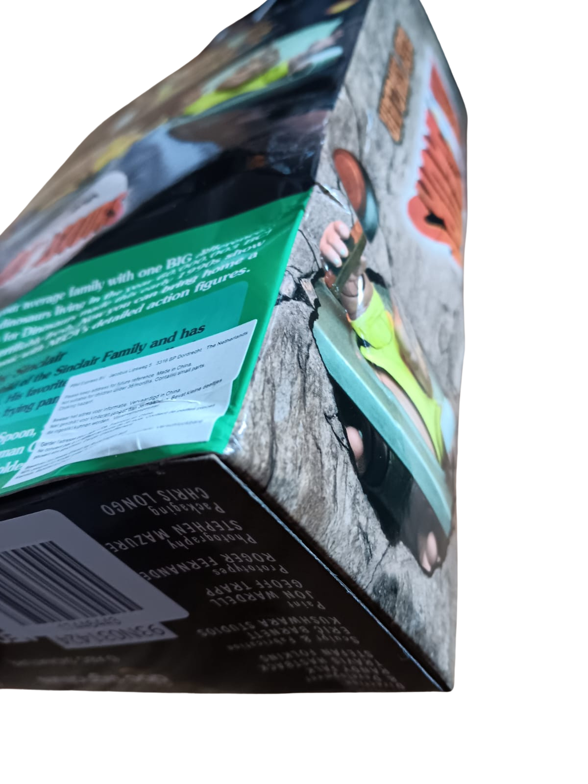 NECA Dinosaurs Ultimate Baby Sinclair Actionfigur 18 cm - Leicht beschädigte Verpackung