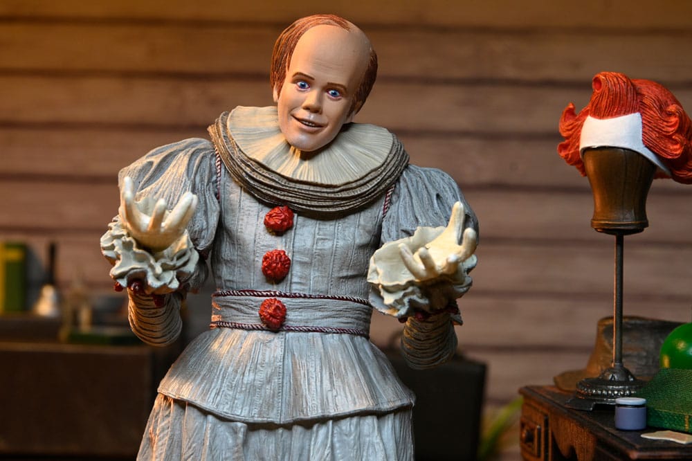 NECA Es Welcome To Derry Ultimate Bob Gray As Pennywise Actionfigur