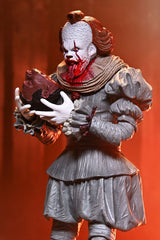 NECA Es Welcome To Derry Ultimate Pennywise Actionfigur