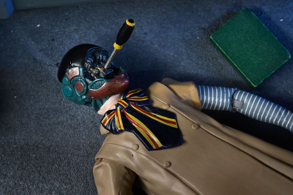 NECA M3GAN Ultimate Megan Actionfigur