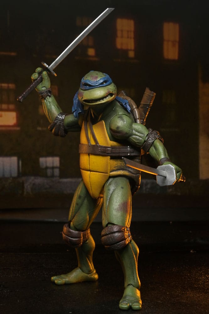 NECA Teenage Mutant Ninja Turtles (1990 Movie) Roof Top Battle Shredder vs Leo Actionfigur