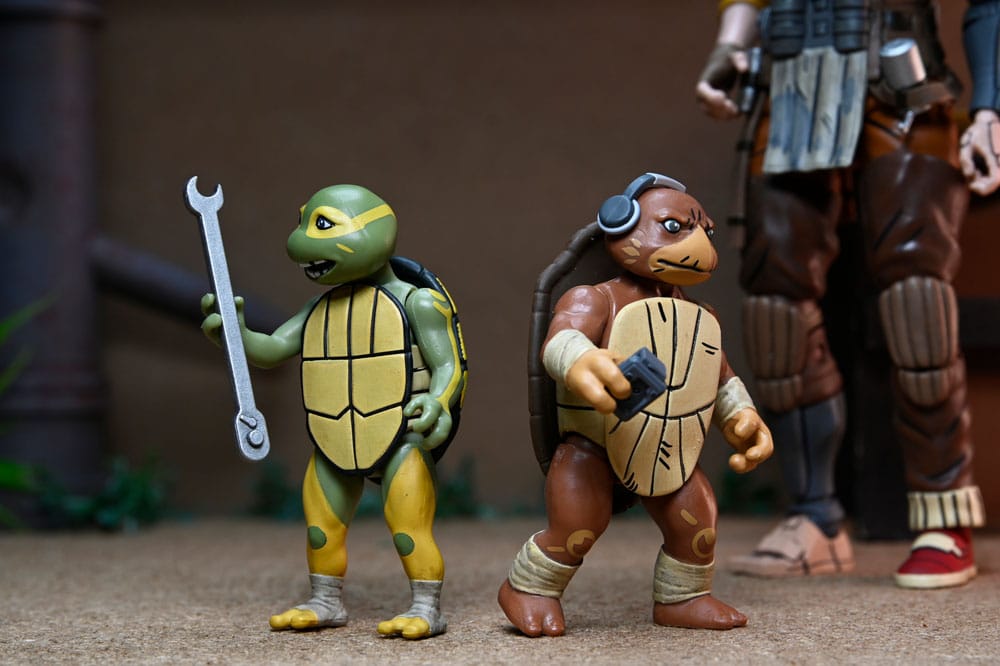 NECA Teenage Mutant Ninja Turtles The Last Ronin Grammy April Actionfigur