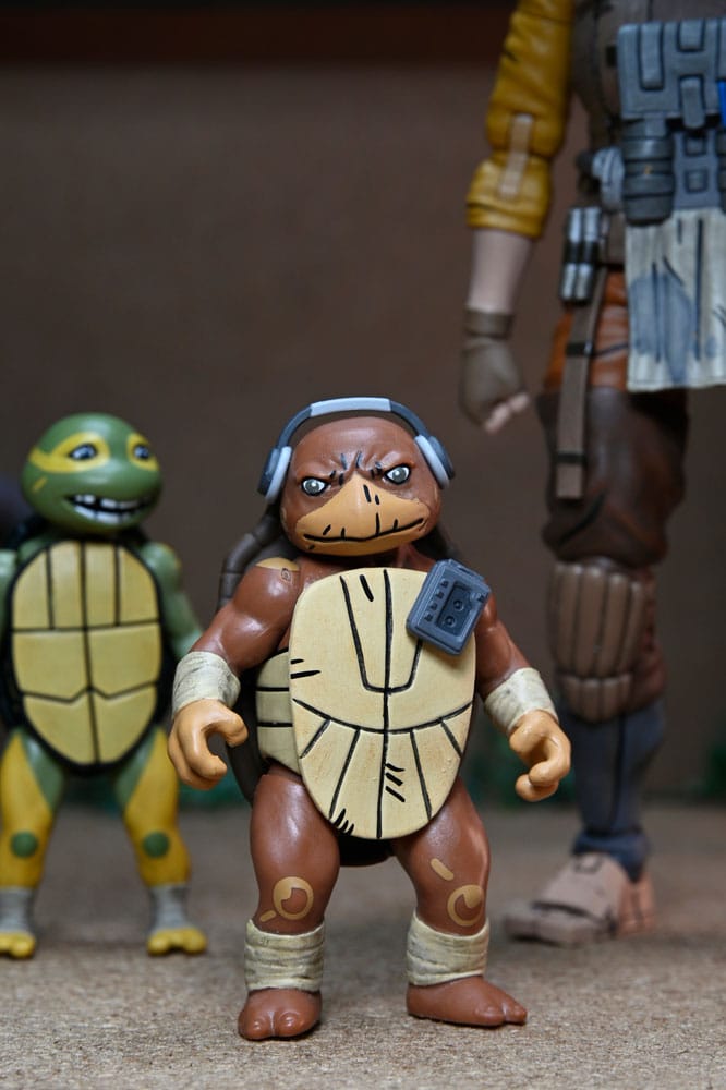NECA Teenage Mutant Ninja Turtles The Last Ronin Grammy April Actionfigur