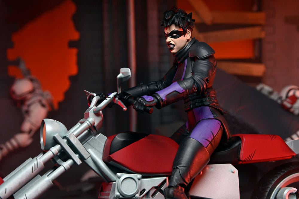NECA Teenage Mutant Ninja Turtles (The Last Ronin The Lost Years) Actionfigur Casey Marie with Last Ronin Motorcycle 18