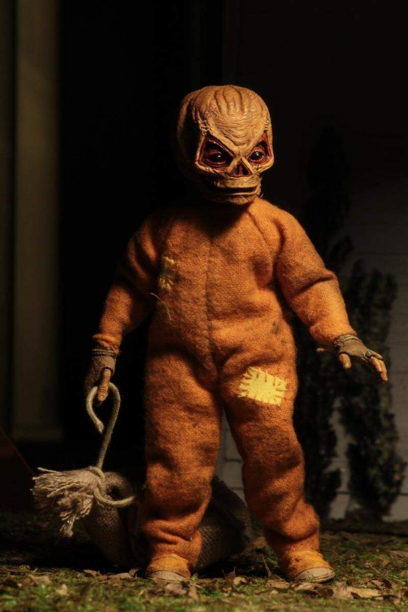 NECA Trick ’r Treat Sam Clothed Actionfigur