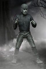 NECA Universal Monsters Ultimate The Wolf Man (Black & White) Actionfigur