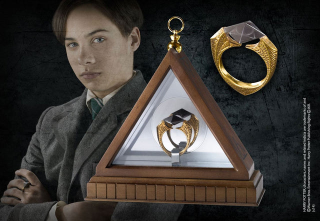 Noble Collection Harry Potter Lord Voldemorts Horkrux Ring (vergoldet) 1/1 Replik