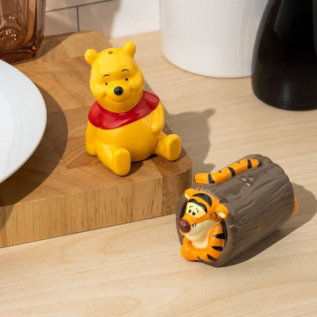 Paladone Products Disney Classics Winnie And Tigger Salz- und Pfefferstreuer