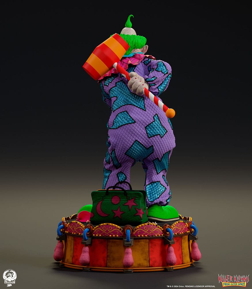Premium Collectibles Studio Space Invaders Premier Series Jumbo 1/4 Statue