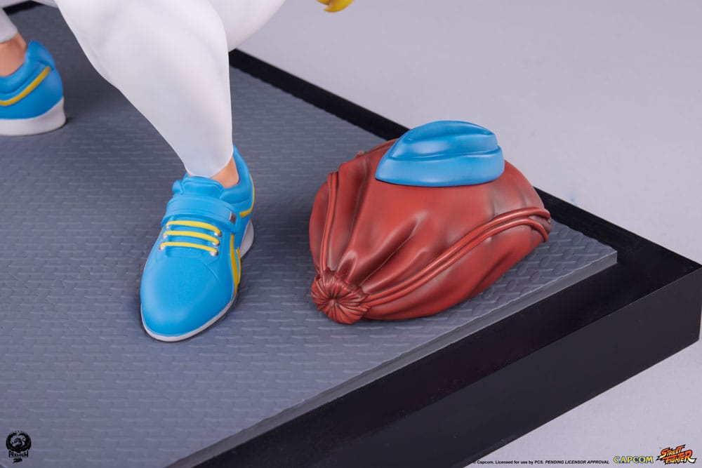 Premium Collectibles Studio Street Fighter Premier Series Cammy Powerlifting Alpha 1/4 Statue