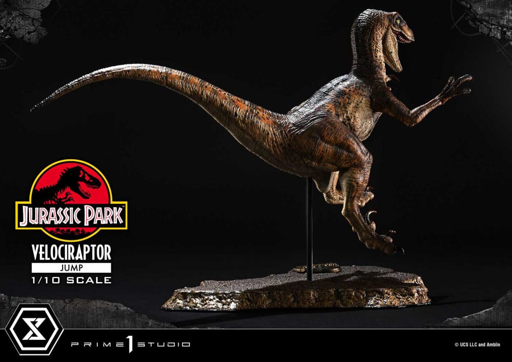 Prime 1 Studio Jurassic Park Velociraptor Jump 1/10 Statue