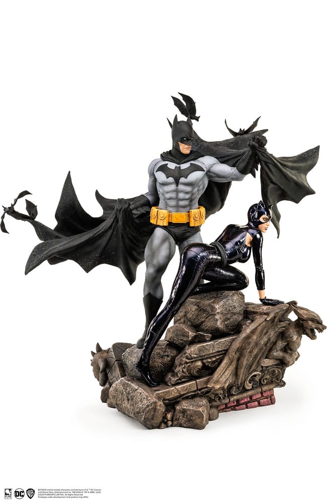 Pure Arts DC Comics Batman & Catwoman Reunion 1/4 Statue