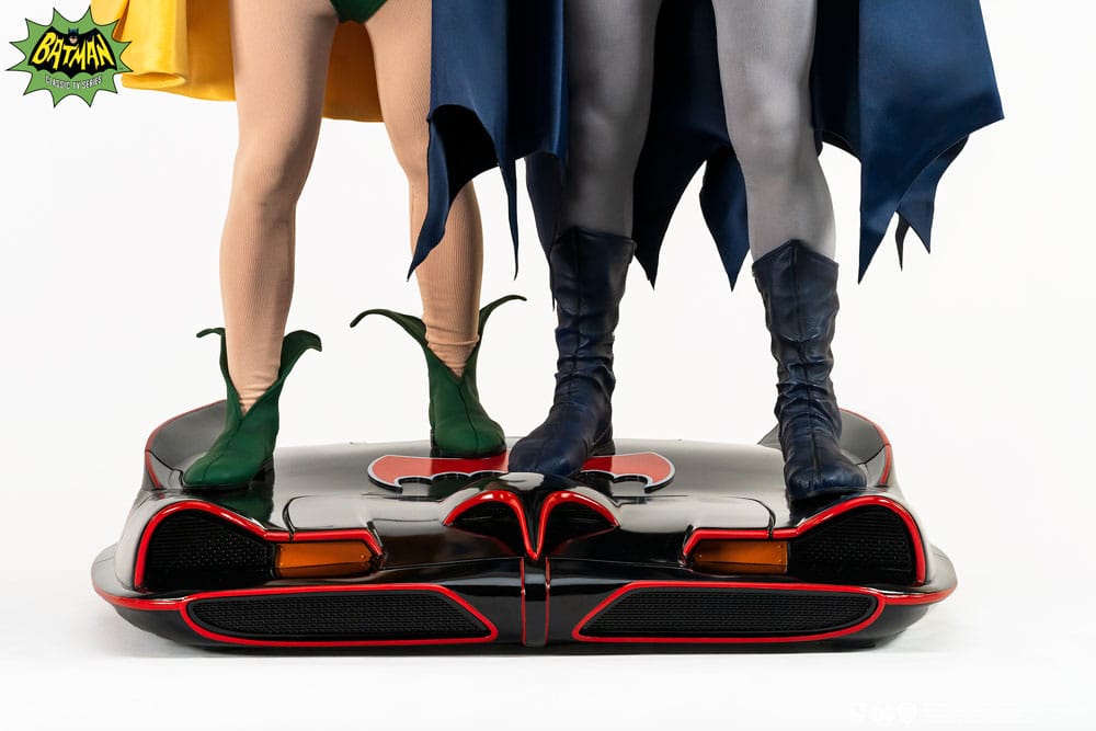 Pure Arts DC Comics Batman & Robin 1966 Diorama 1/4 Statue