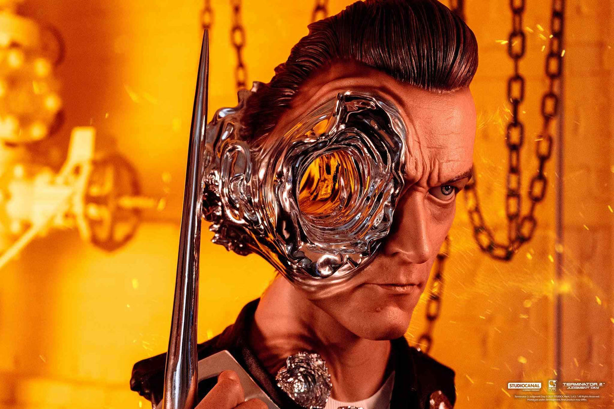 Pure Arts Terminator 2 T-1000 Painted DELUXE 1/1 Art Mask - Beschädigte Verpackung