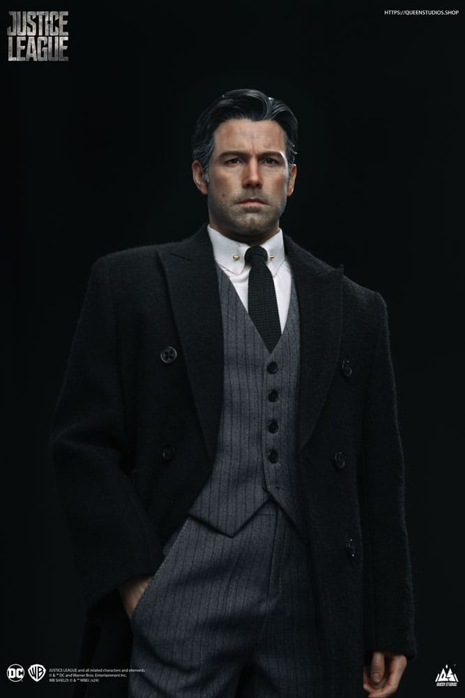 Queen Studios Justice League Bruce Wayne (Ben Affleck) 1/4 Statue